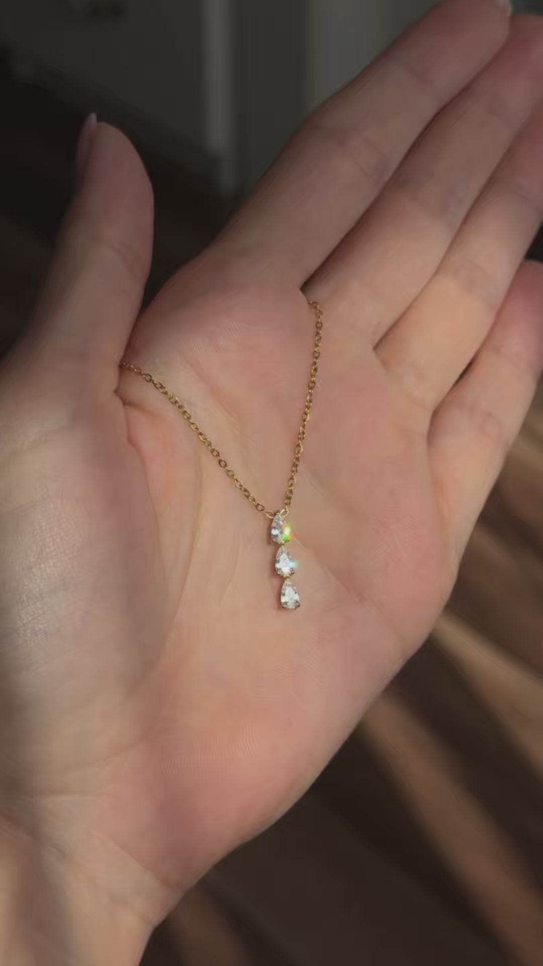 COLIER GOLD TEARDROP